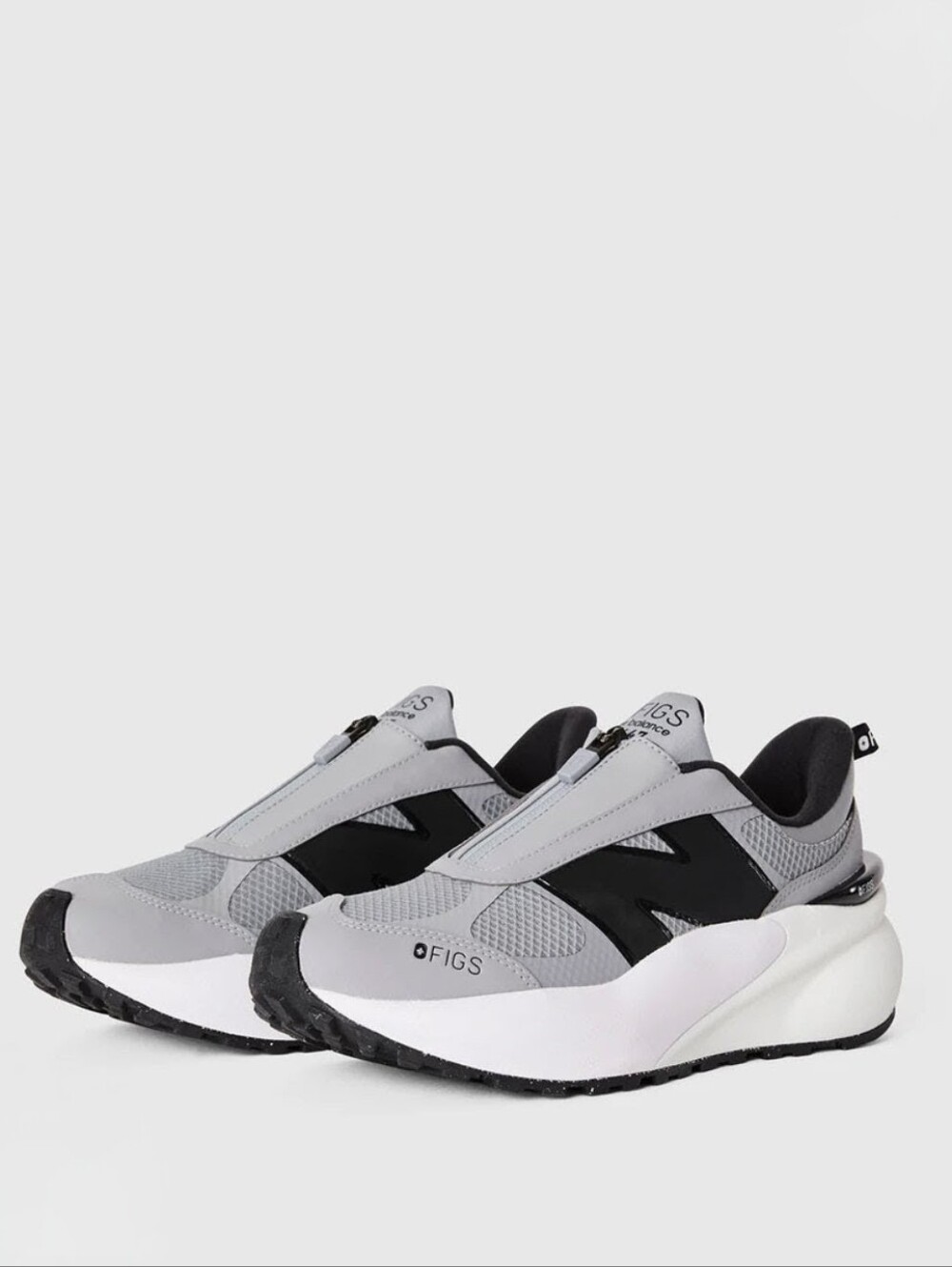 FIGS New Balance 3447 Water Resistant Zip Nursing Shoes Size 8.5 Grey Black EUC